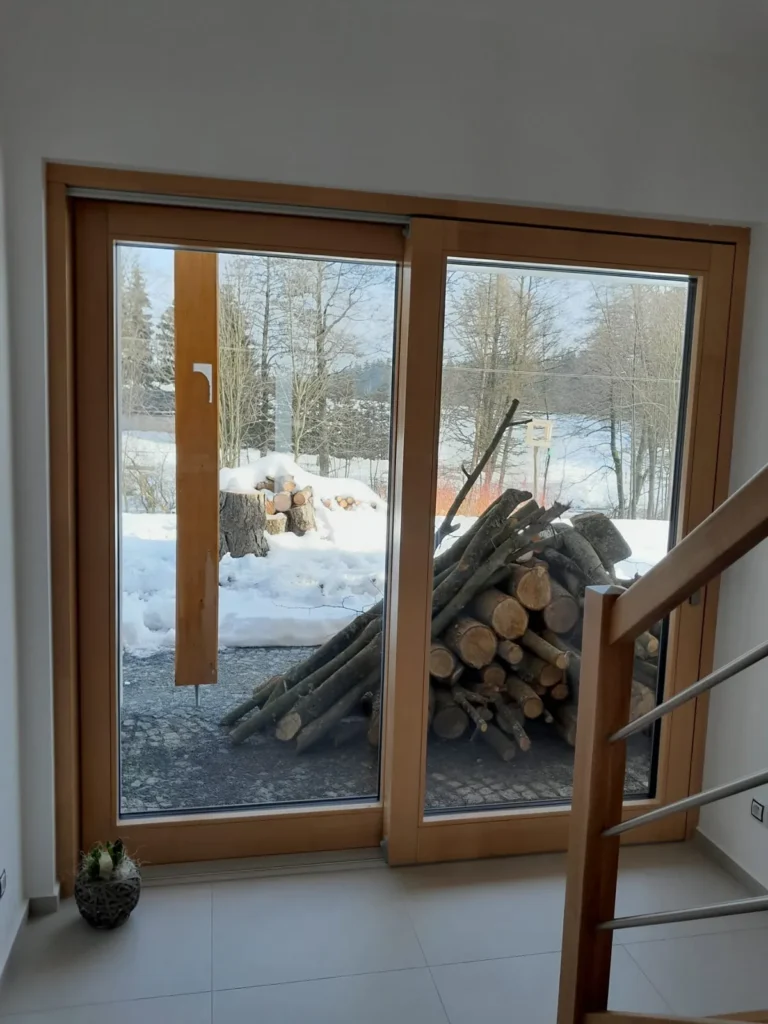 Dřevohliníková okna – rekonstrukce domu, Nový Hrádek – foto 2